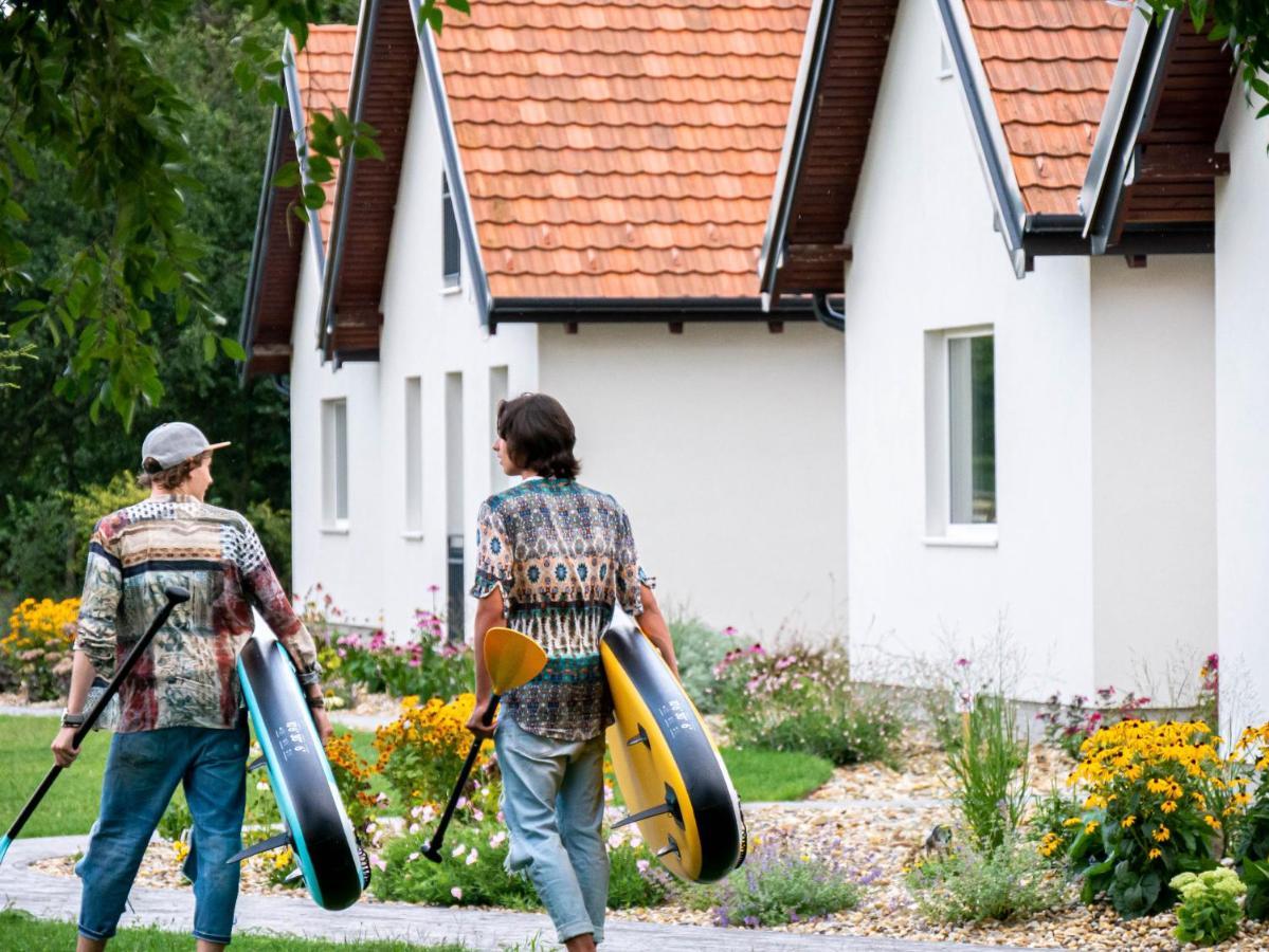 Ugo Apartman Halaszi Luaran gambar
