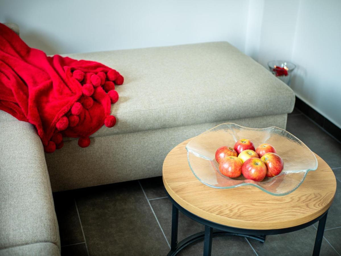Ugo Apartman Halaszi Luaran gambar
