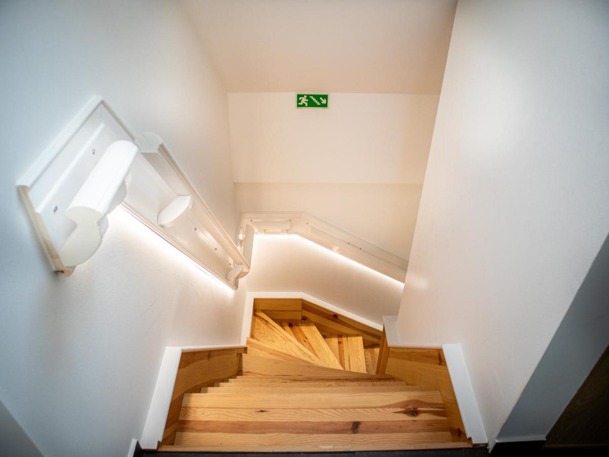 Ugo Apartman Halaszi Luaran gambar
