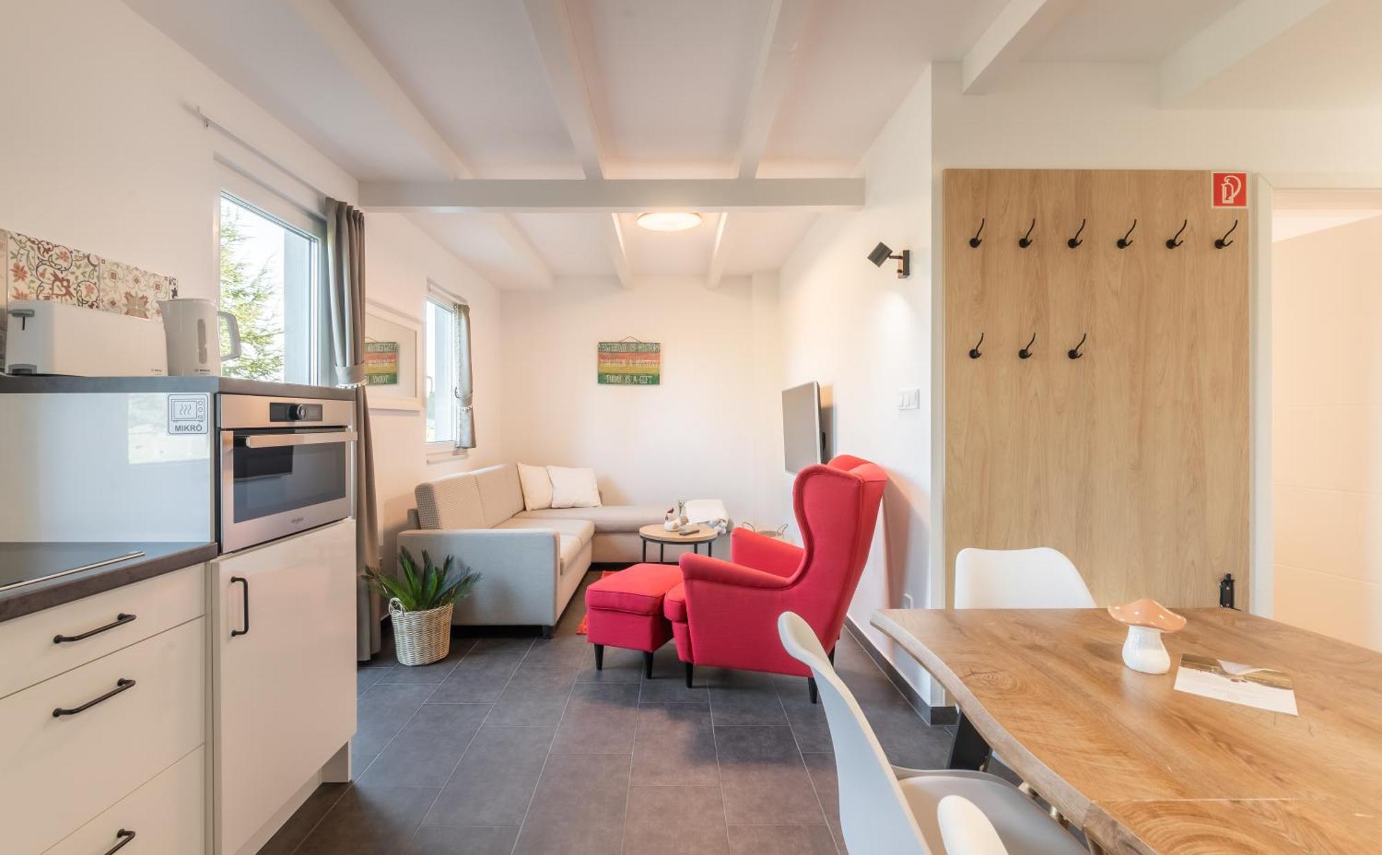 Ugo Apartman Halaszi Luaran gambar